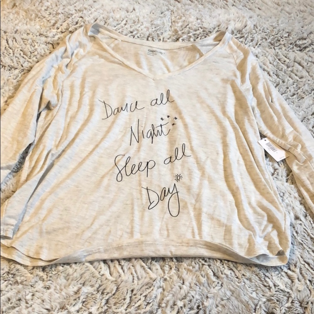 GAP BODY LONG SLEEVED TEE